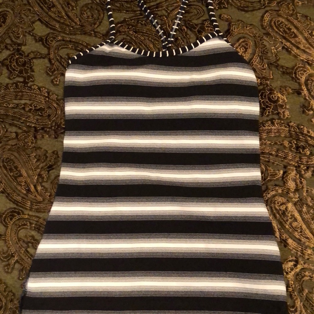 Lululemon tank top
